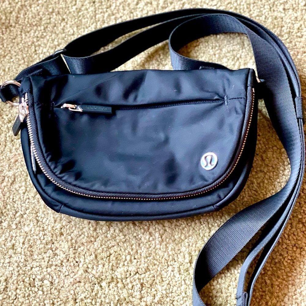 Lululemon Athletica Black Belt Bag Practical Everyday Essential